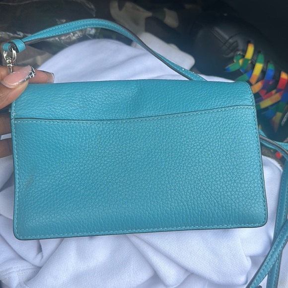 Coach body purse - Picture 4 of 5